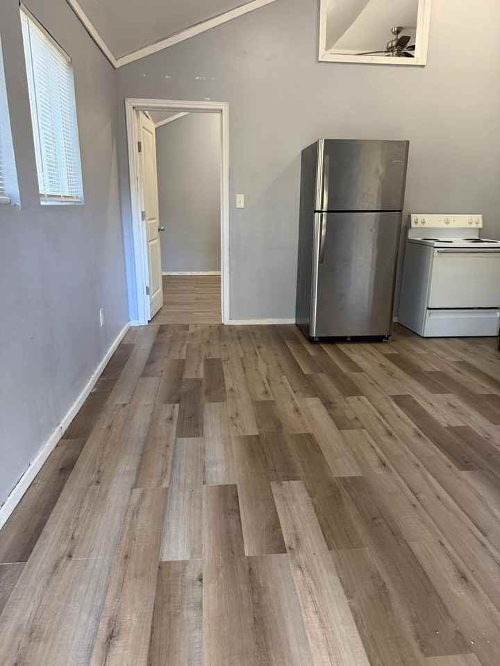 705B S Roosevelt Ave - Photo 4 of 9