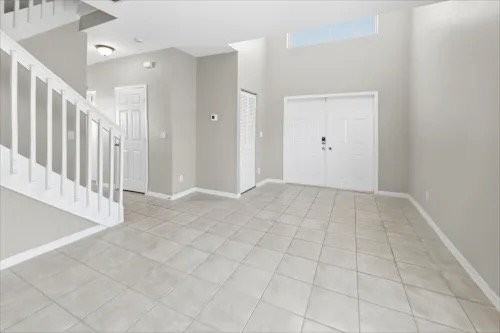 1328 Sw 106th Ave - Photo 4 of 11