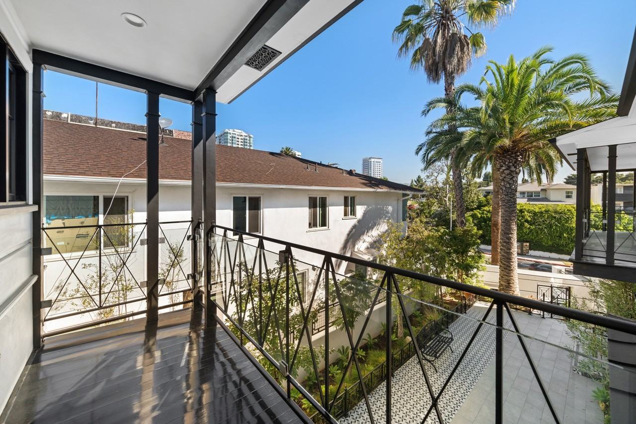 1307 S Beverly Glen Blvd #1307 - Photo 7 of 13