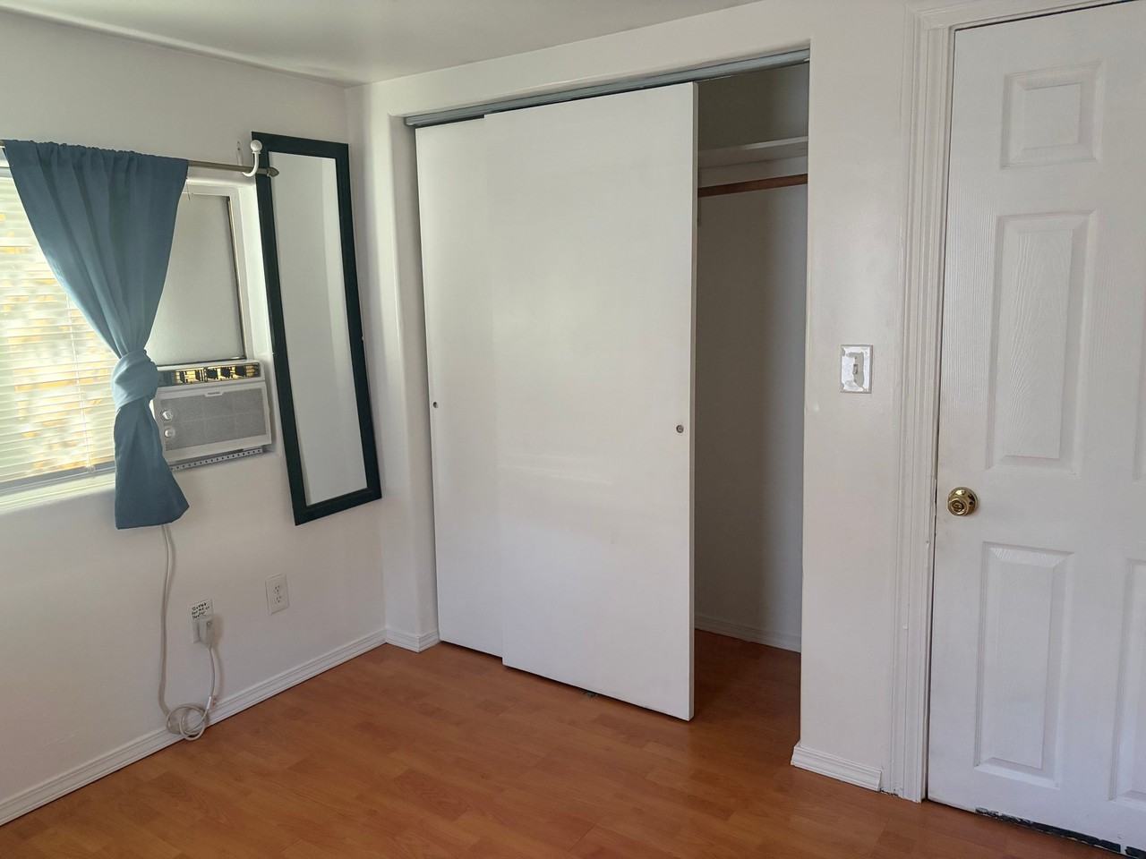 3430 21st Ave - Photo 2 of 3