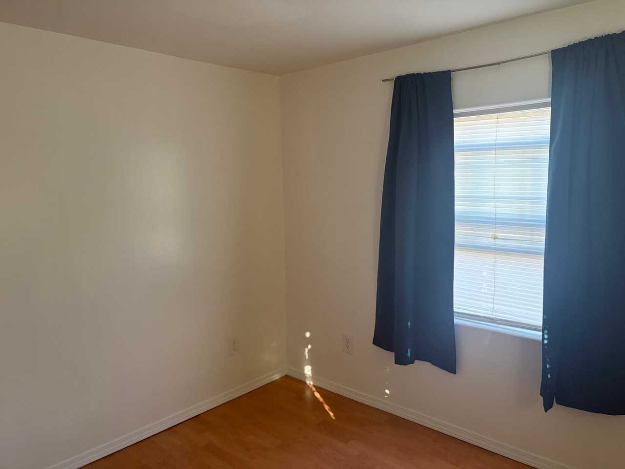 3430 21st Ave - Photo 3 of 3