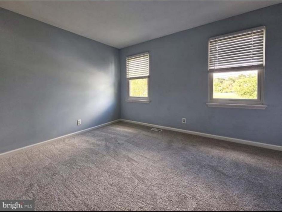 143 Rainbow Rd - Photo 2 of 15