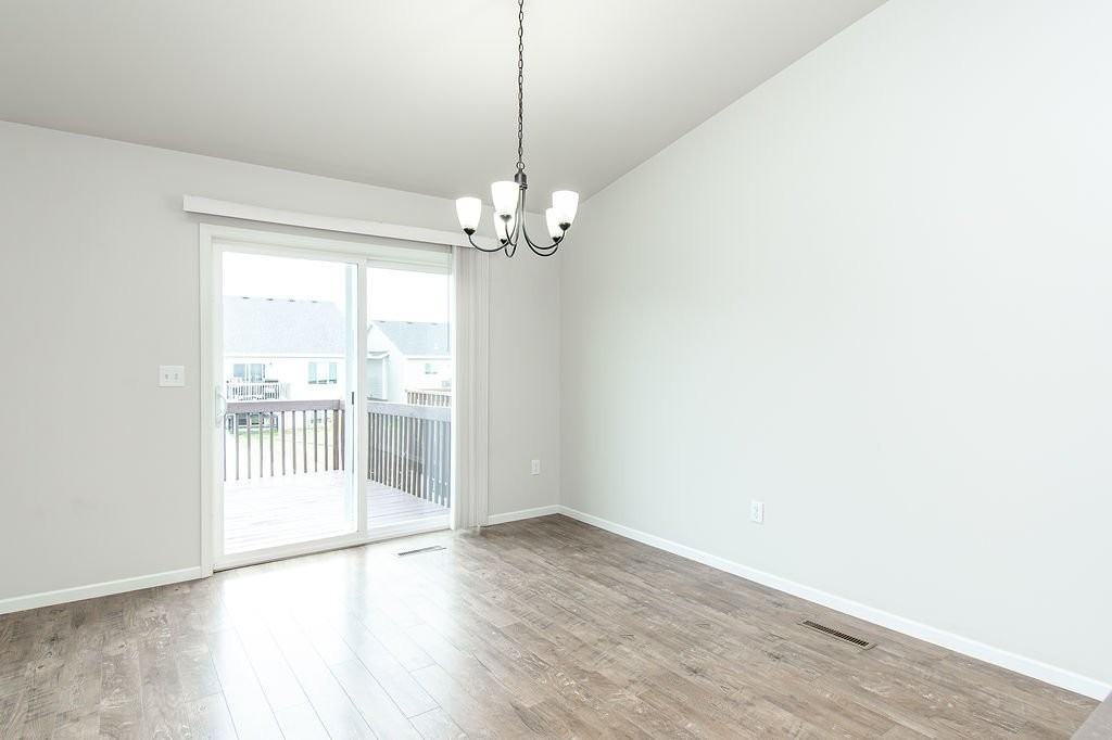 5913 58th Ave S - Photo 5 of 19