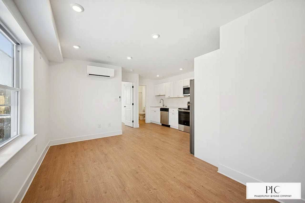 3349 N 19th St #A - Photo 5 of 8
