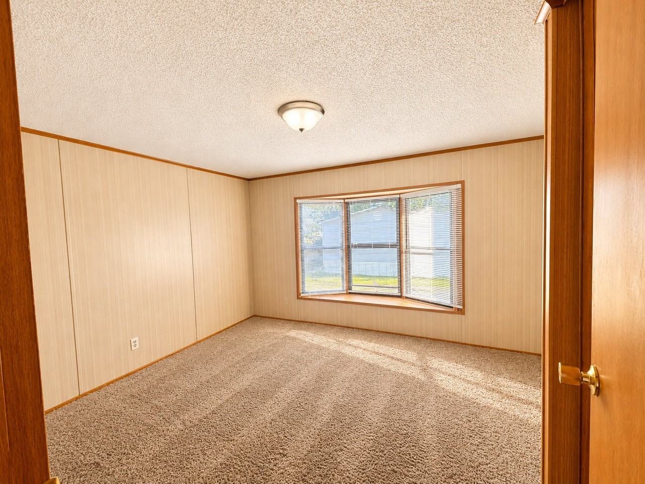7029 Timber Ridge Ctr - Photo 4 of 8