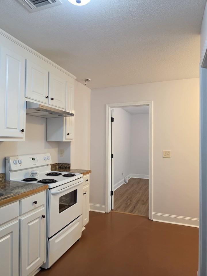 322 Centennial Dr - Photo 4 of 11