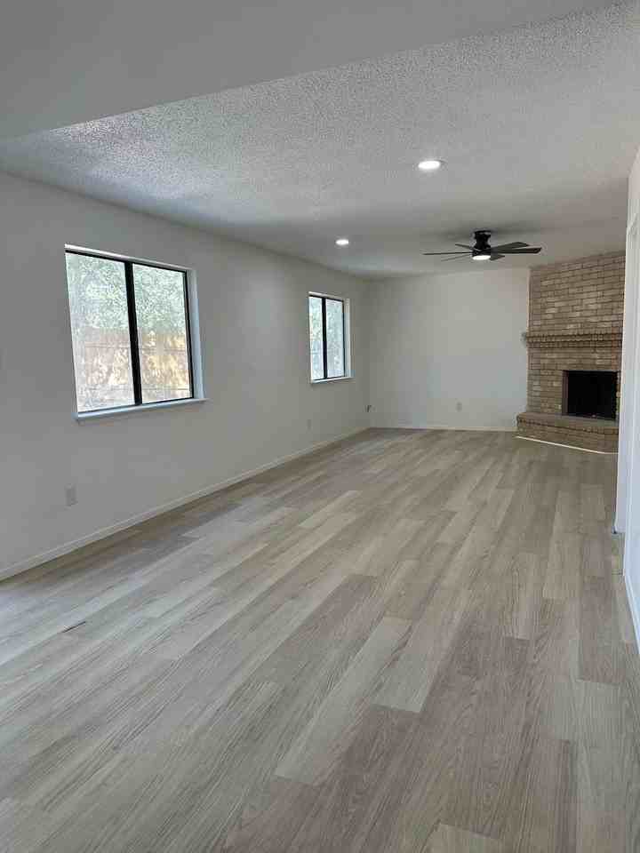 8631 Berrywest Ct - Photo 7 of 13