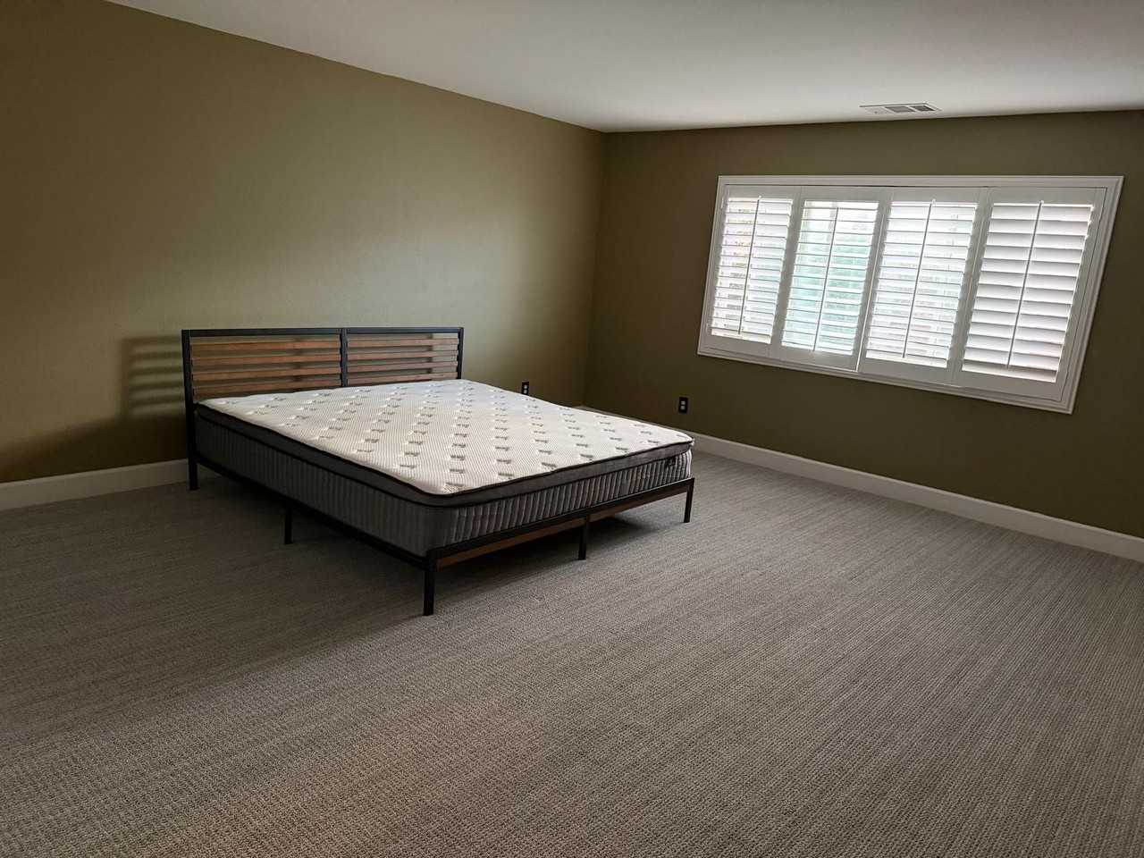 1 Master Bedroom - Photo 2 of 2