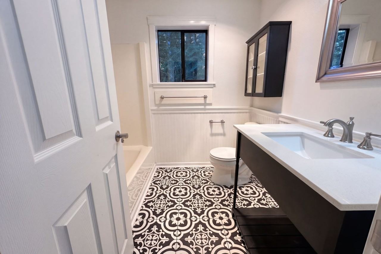 7420 Ebbert Dr Se #NA - Photo 6 of 10