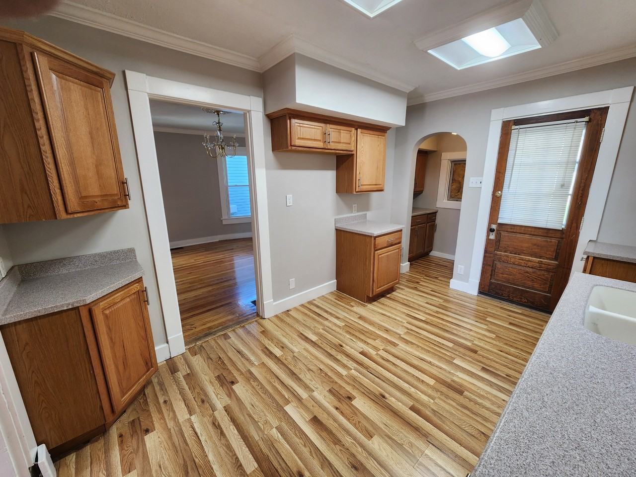 522 Bowen St #522BOWENST - Photo 4 of 12