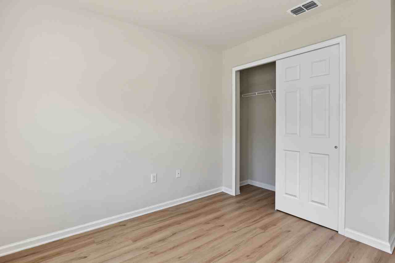 W 18th St #NA - Photo 7 of 42