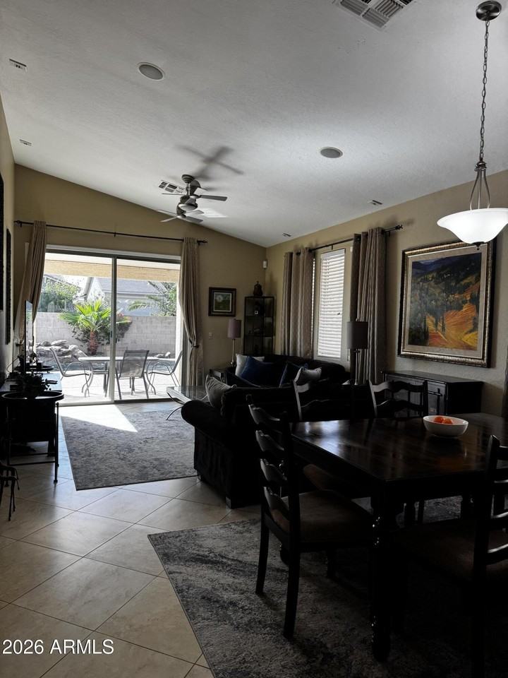 18131 W Canyon Ln - Photo 6 of 24