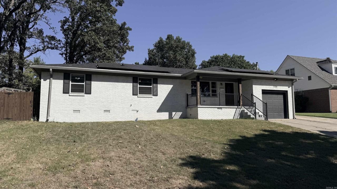 1104 Coulter Rd - Photo 2 of 22