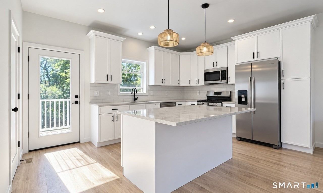 249B New Haven Ave - Photo 2 of 18
