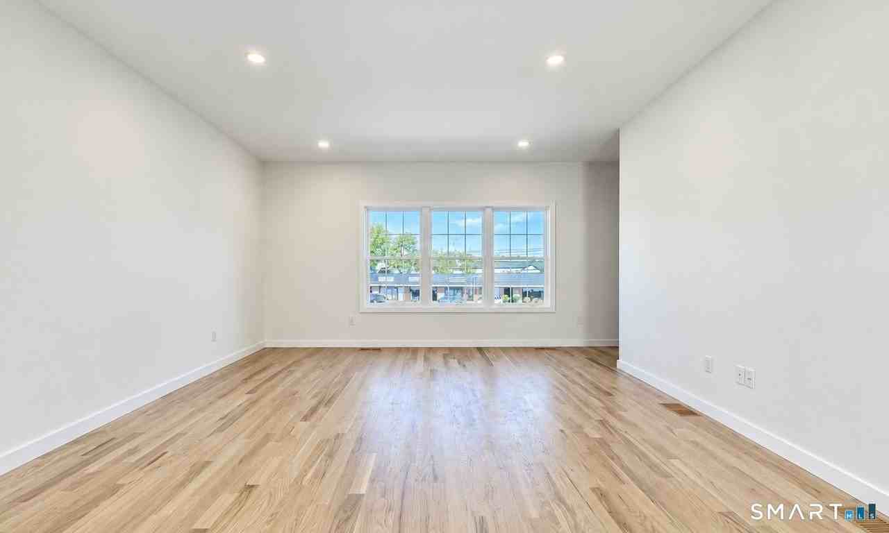 249B New Haven Ave - Photo 6 of 18