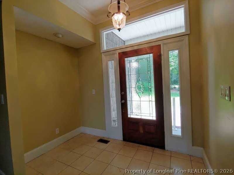 688 Azalea Dr - Photo 3 of 27