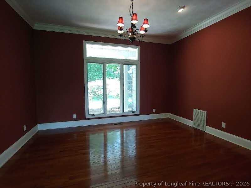 688 Azalea Dr - Photo 6 of 27