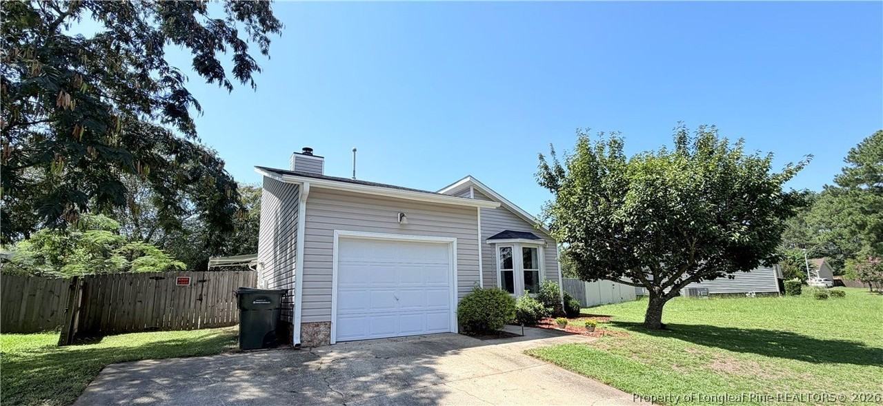 6374 Lake Trail Dr - Photo 4 of 38