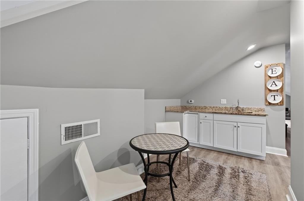865 Moreland Ave Se #A - Photo 4 of 26