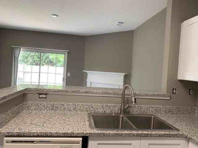 1507 Cove Creek Cir - Photo 6 of 17