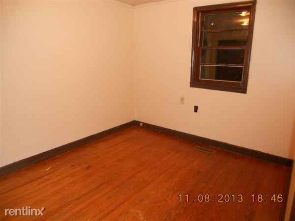 1406 Carolina Ave - Photo 2 of 6