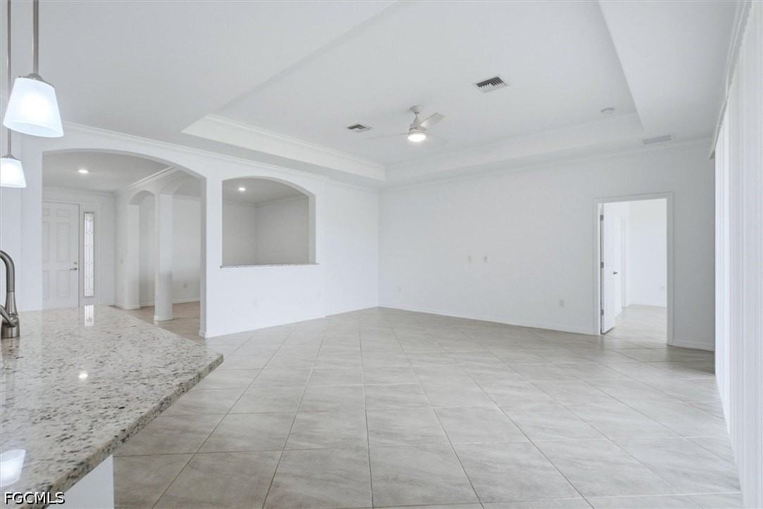 14619 Carva Ln - Photo 5 of 34