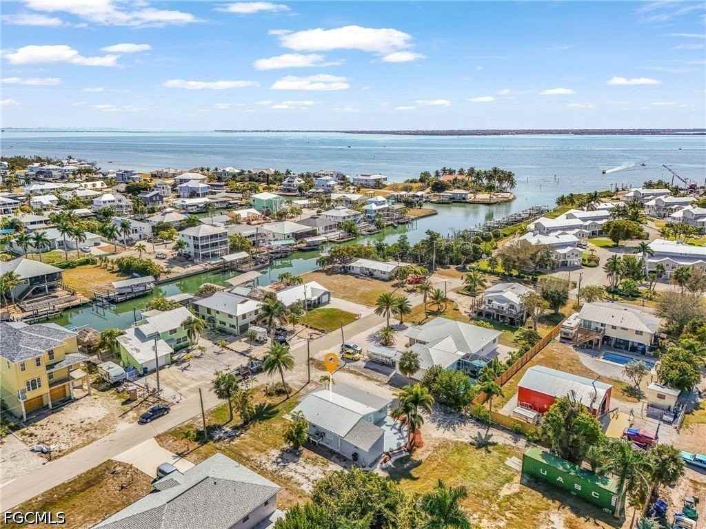 2371 Baybreeze St - Photo 2 of 35
