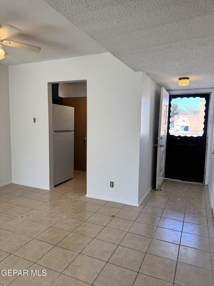 4714 Frankfort Ave #A - Photo 2 of 19