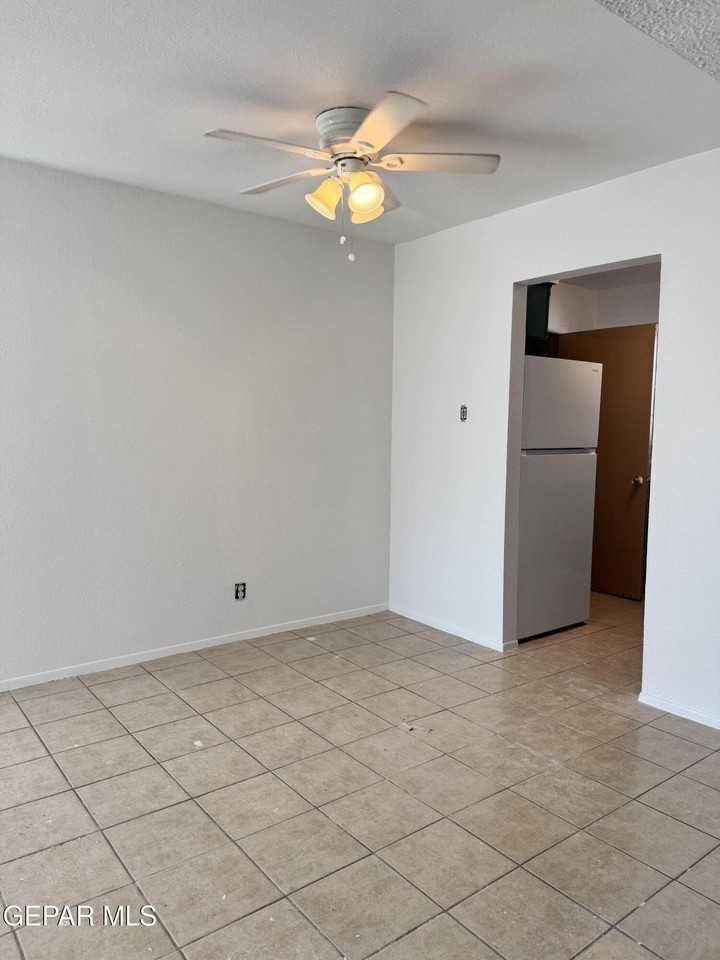 4714 Frankfort Ave #A - Photo 4 of 19