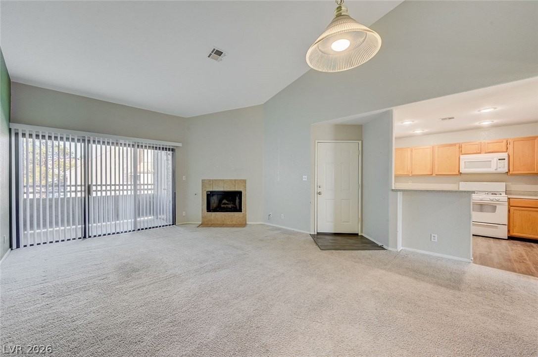 5072 S Rainbow Blvd #203 - Photo 5 of 44