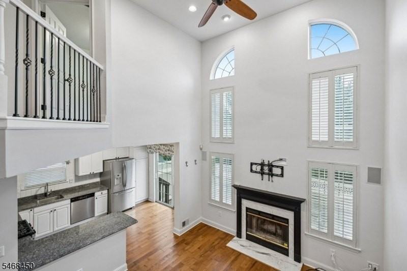61 Dorchester Dr - Photo 3 of 47
