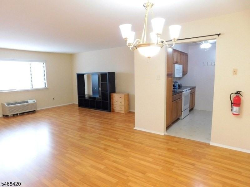46 Watsessing Ave #13 - Photo 4 of 8