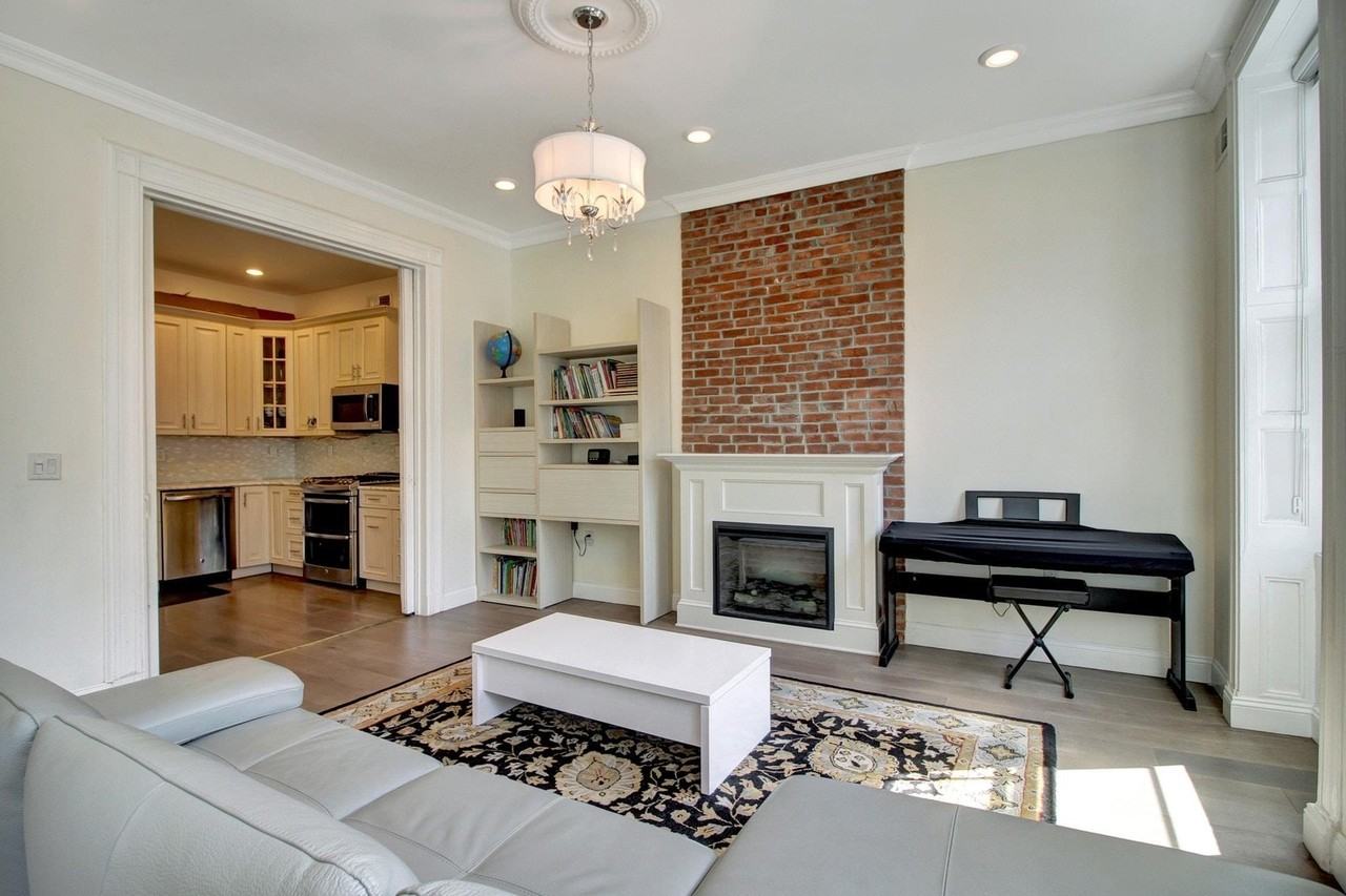 823 Washington St #2 - Photo 4 of 19