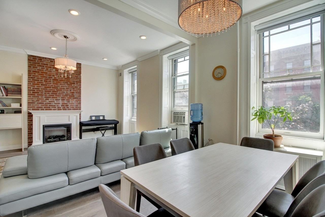 823 Washington St #2 - Photo 5 of 19