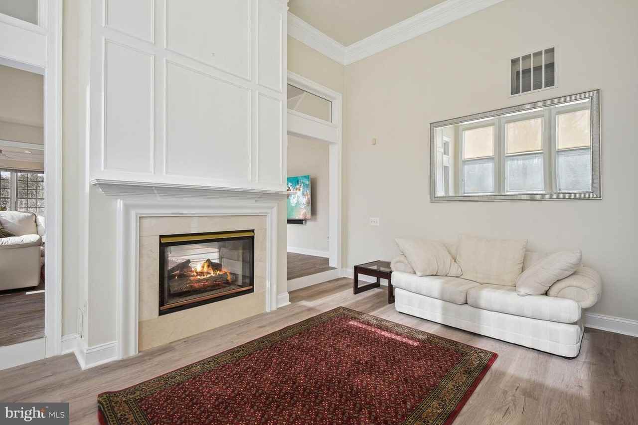 9724 Clagett Farm Dr - Photo 7 of 50