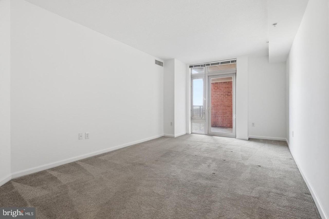 2726 Gallows Rd - Photo 5 of 40