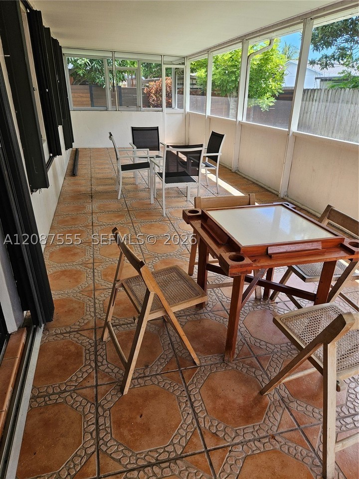 10934 Sw 158th Ter #0 - Photo 6 of 10
