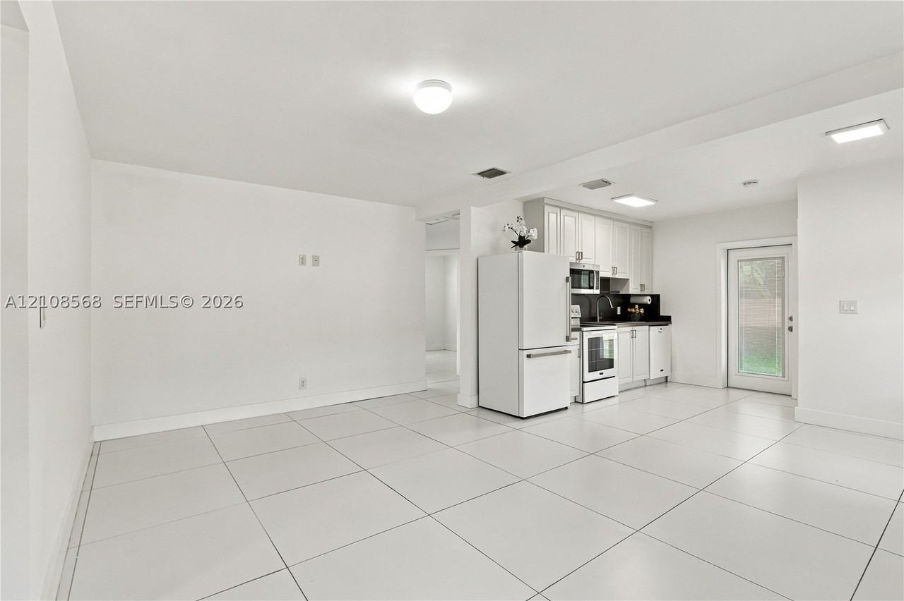 1229 Nw 1st Ave - Photo 6 of 41