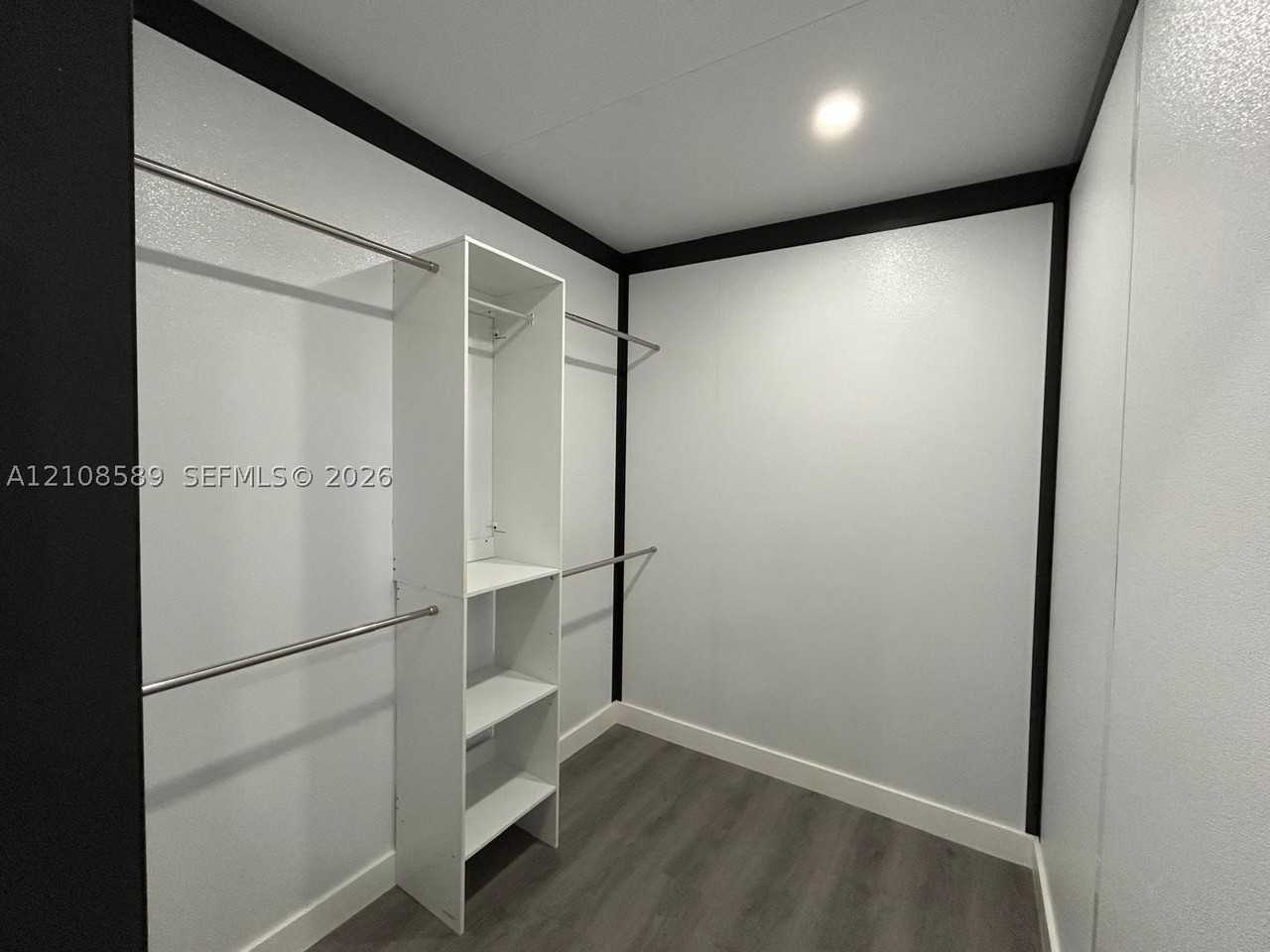 1031 Ne 151st St #1 - Photo 6 of 8