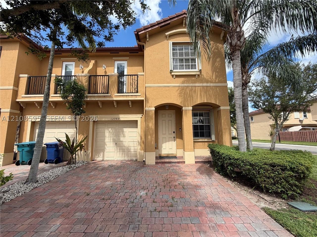 12989 Sw 135th Ter #0 - Photo 3 of 36