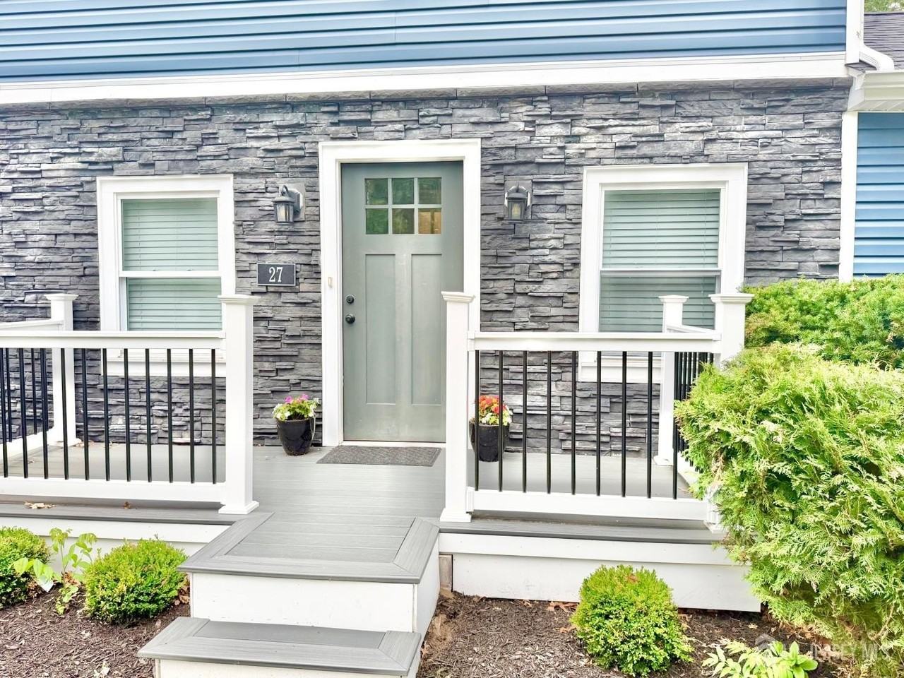 27 Brookside Rd - Photo 5 of 50