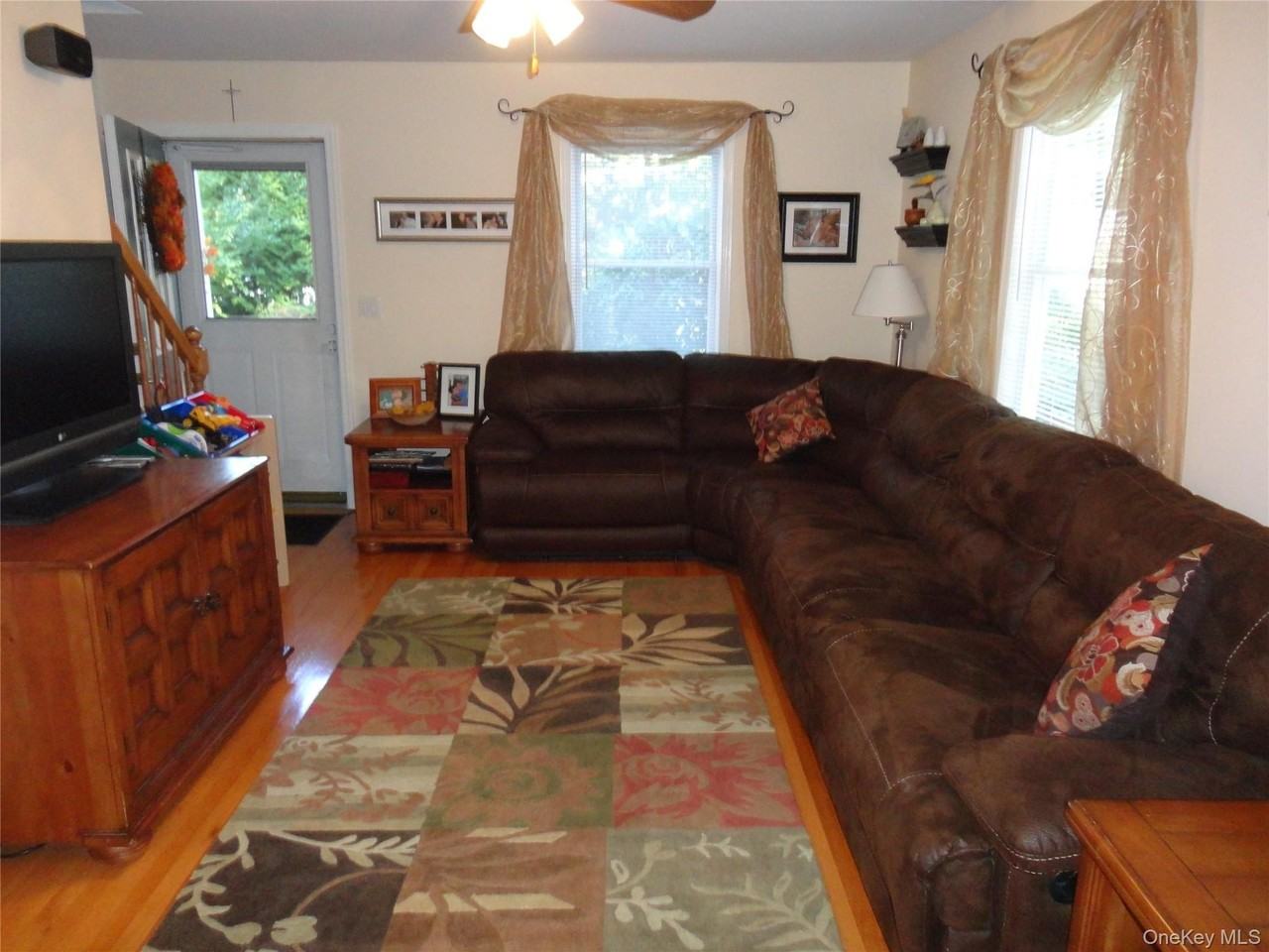 271 Lilac Lane - Photo 7 of 31