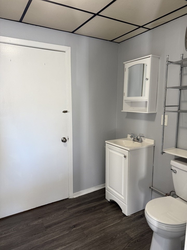 367 Winter St #9 - Photo 7 of 7