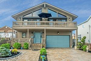 featured image of 8 Ortley Ave