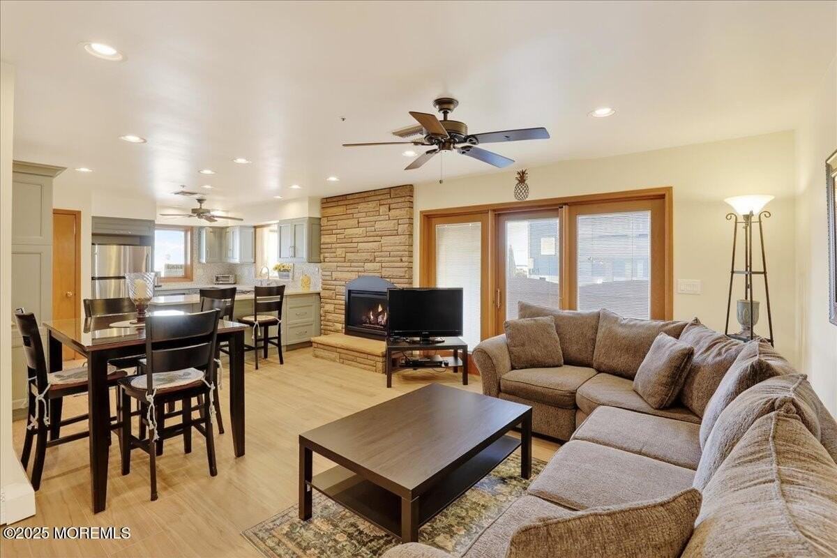 8 Ortley Ave - Photo 4 of 45