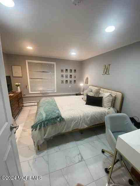 291 Lawrence Ave - Photo 3 of 12
