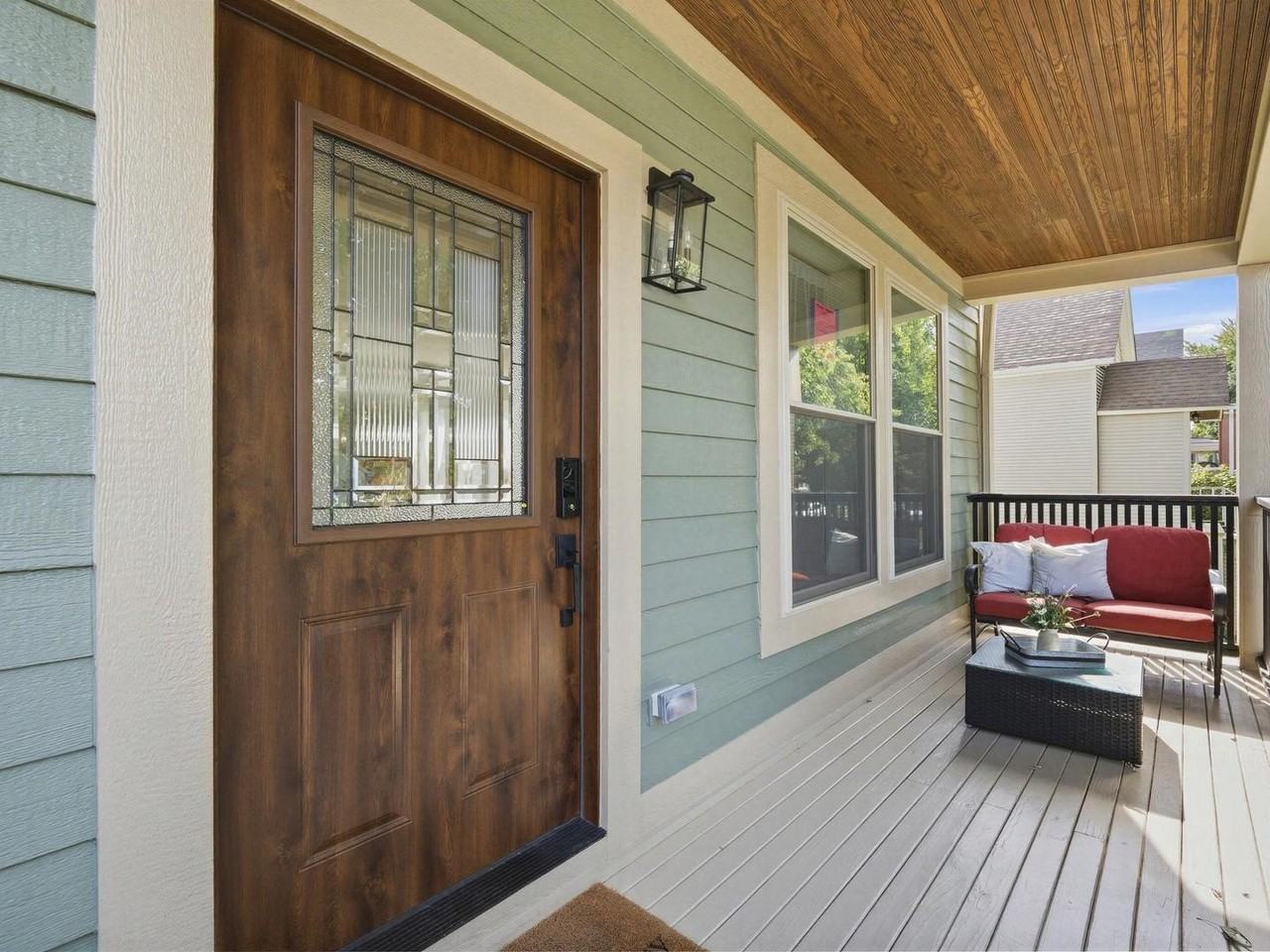 1323 Home Ave - Photo 2 of 22