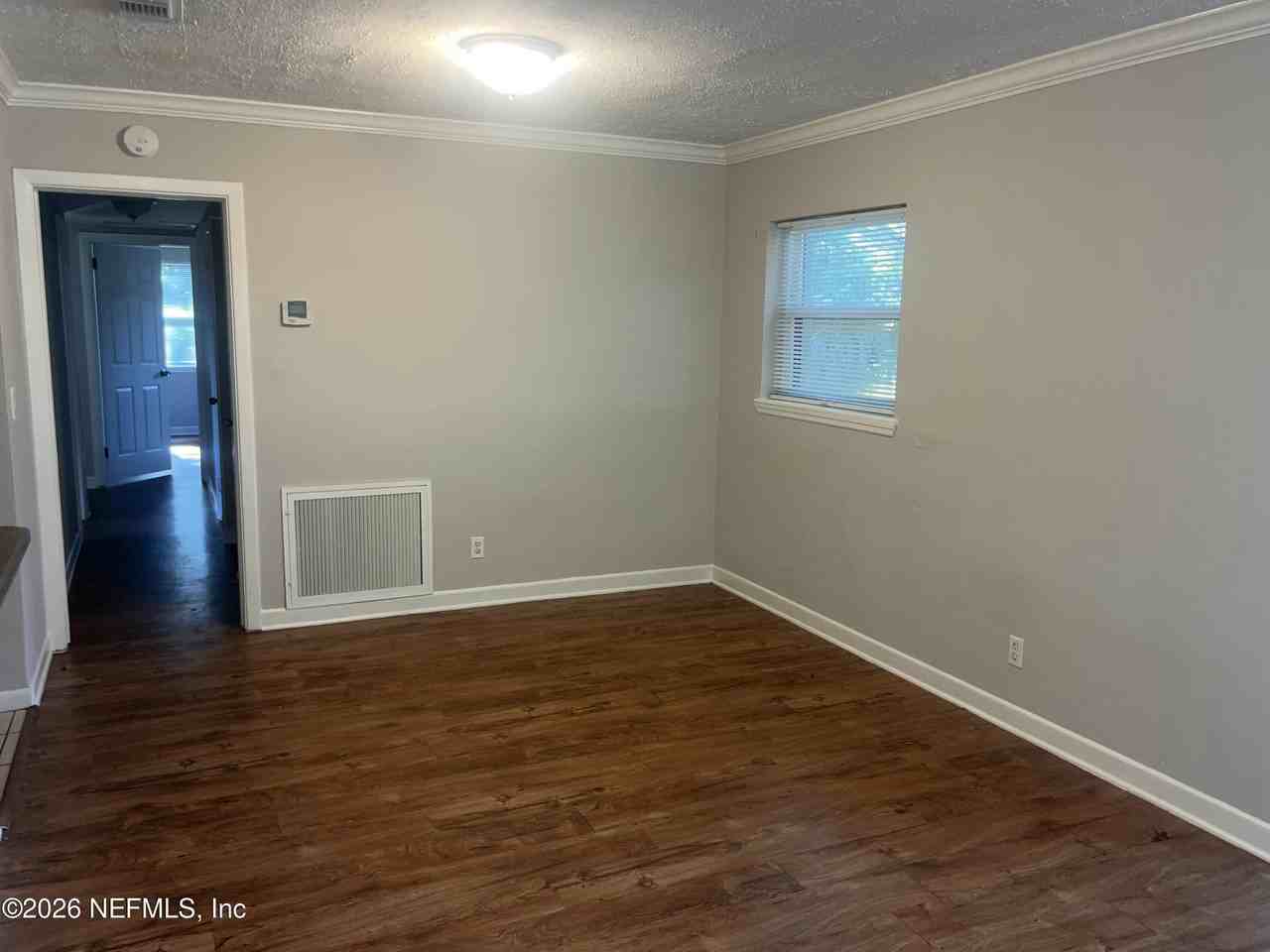 3851 Pizarro Rd - Photo 3 of 12