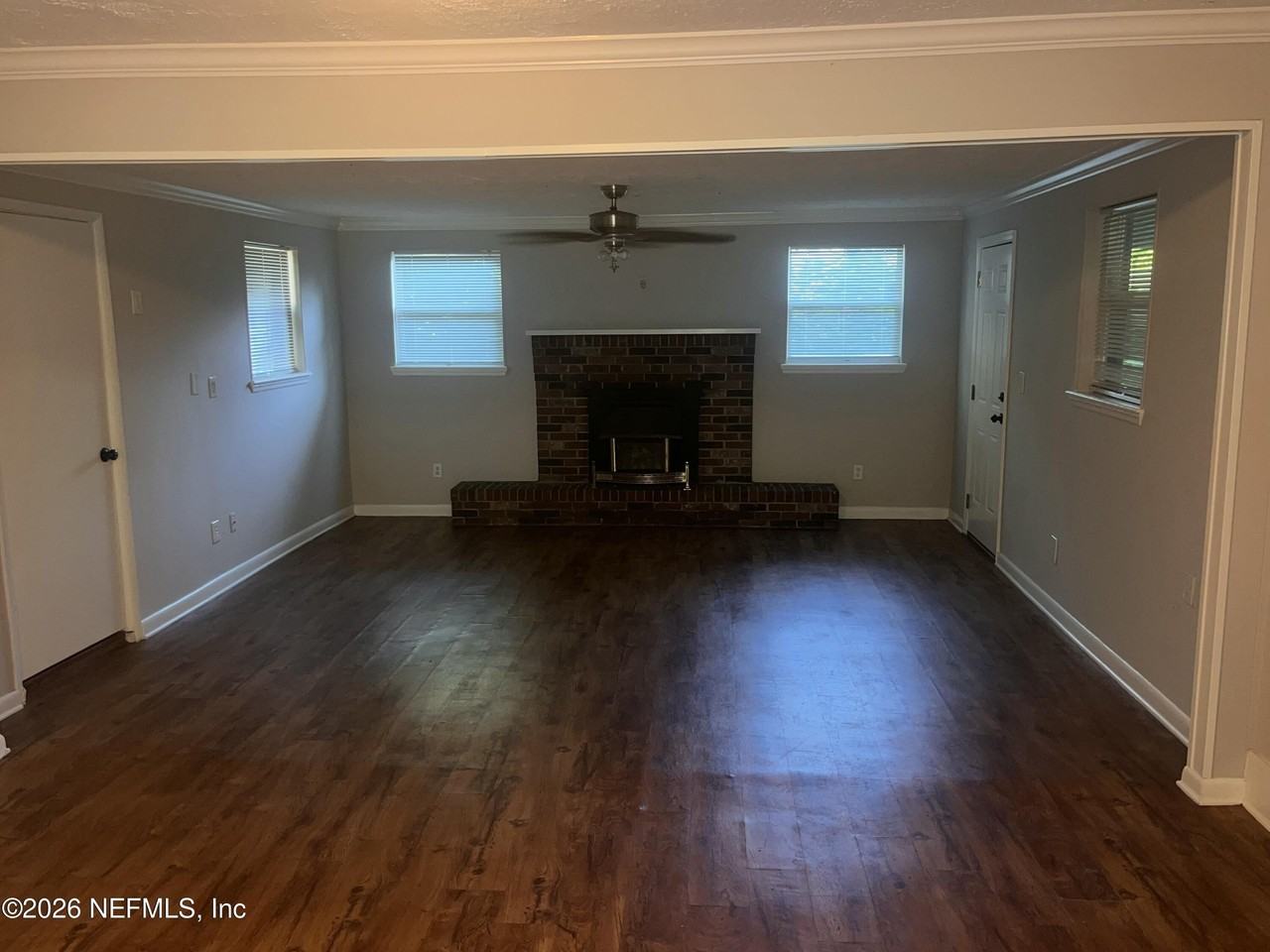 3851 Pizarro Rd - Photo 4 of 12