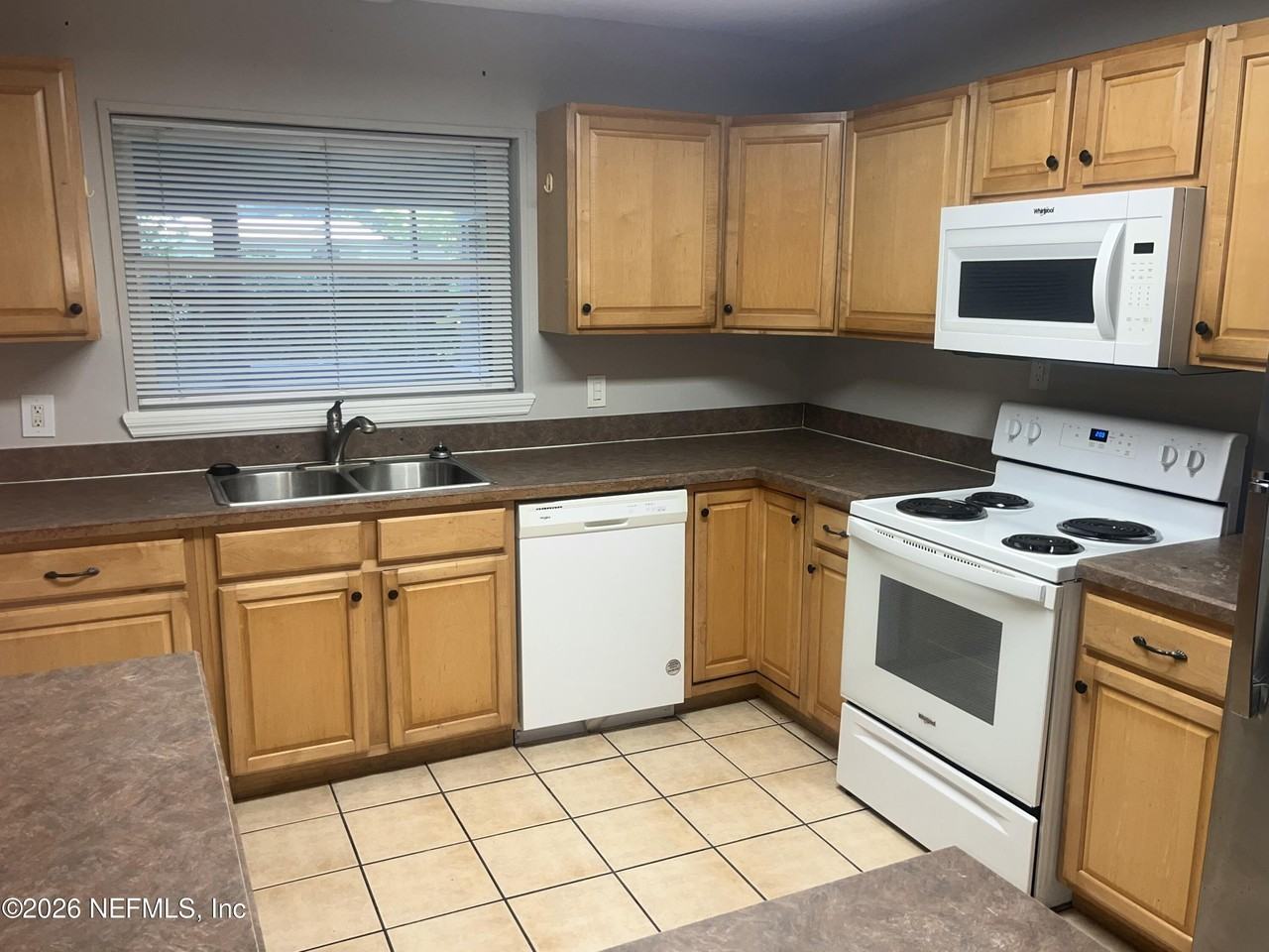 3851 Pizarro Rd - Photo 5 of 12